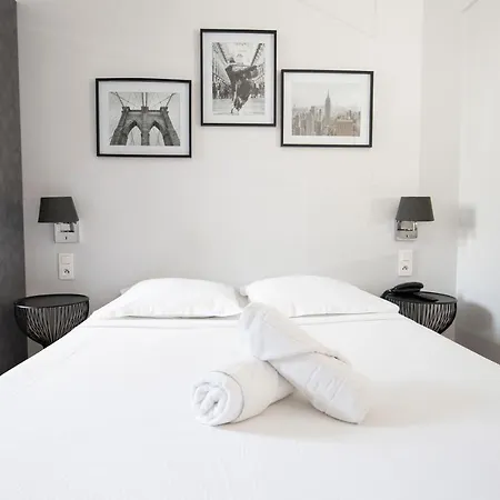 Wink Hotel 2*